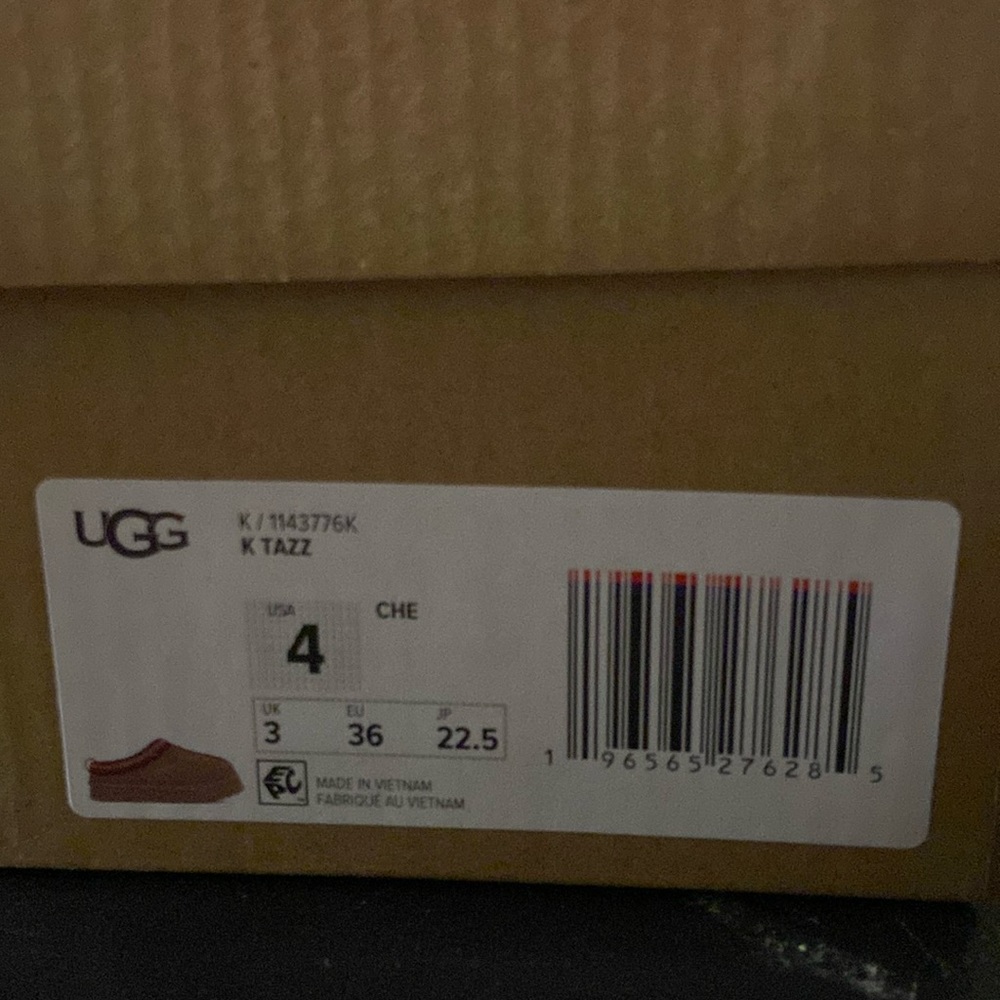 UGG Tazz